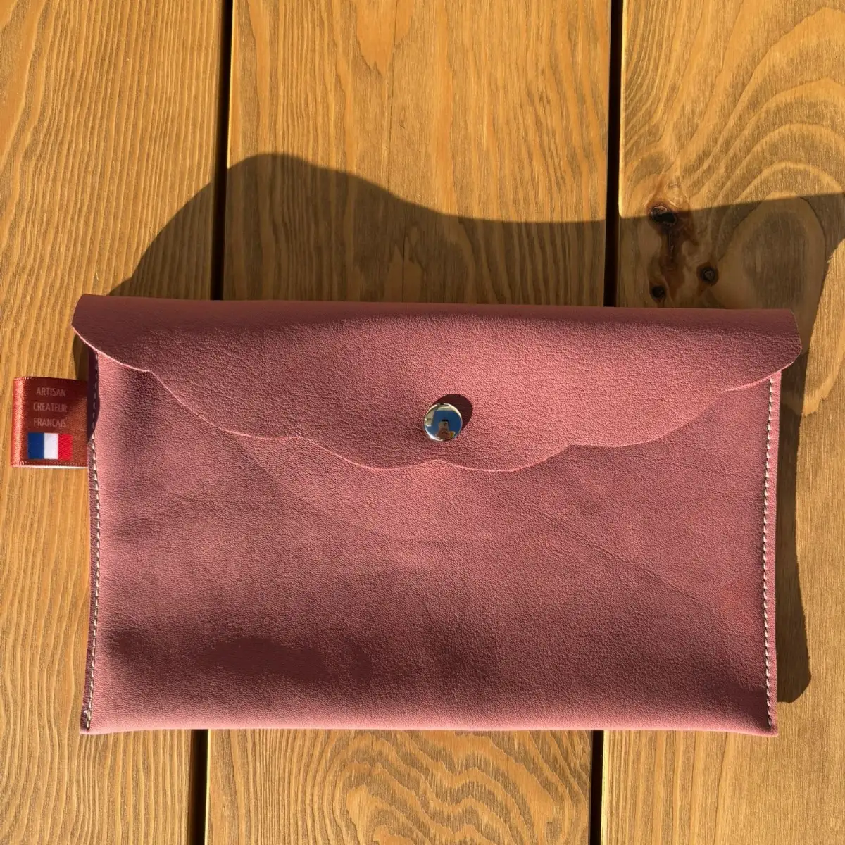 Grande pochette en cuir lisse vieux rose